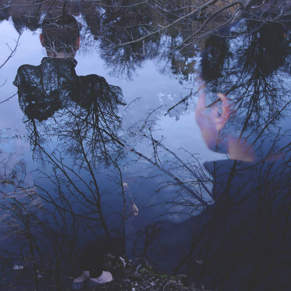 ] interstice [ - vacuous