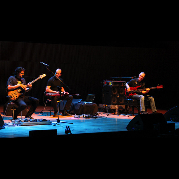 3Below - Hard Winds - live