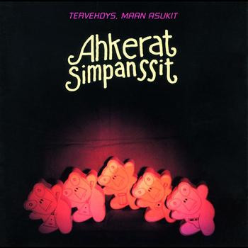 Ahkerat simpanssit - Sukuelin tuulessa