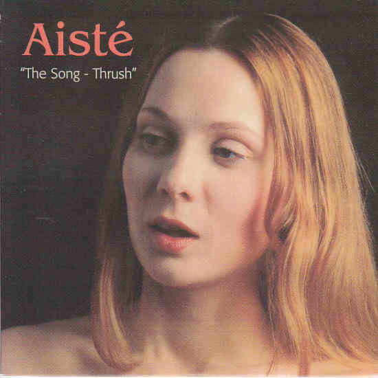 Aistė Smilgevičiūtė - Atvažiuoja meška