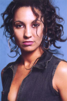 Artful Dodger and Romina Johnson - Movin' Too Fast
