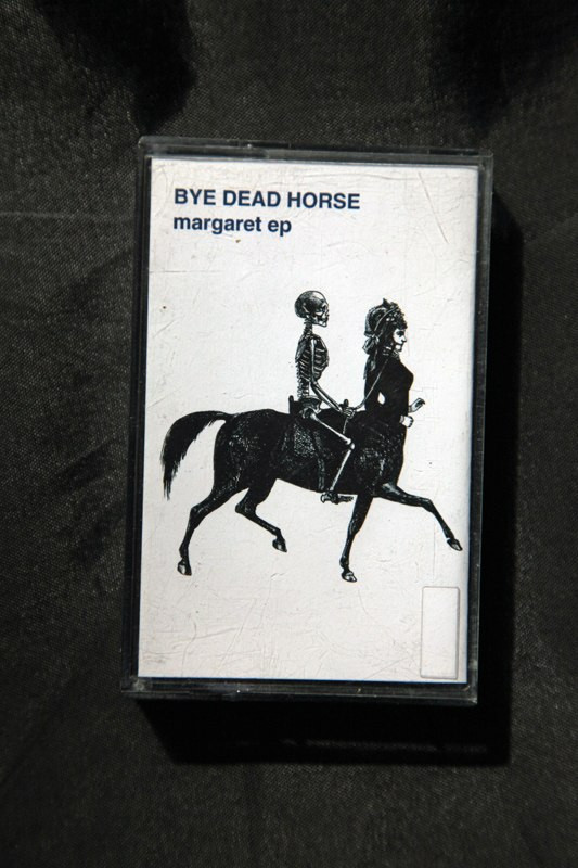 BYE DEAD HORSE - Peachy