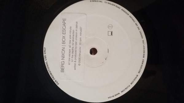 Berg Nixon - Box Escape