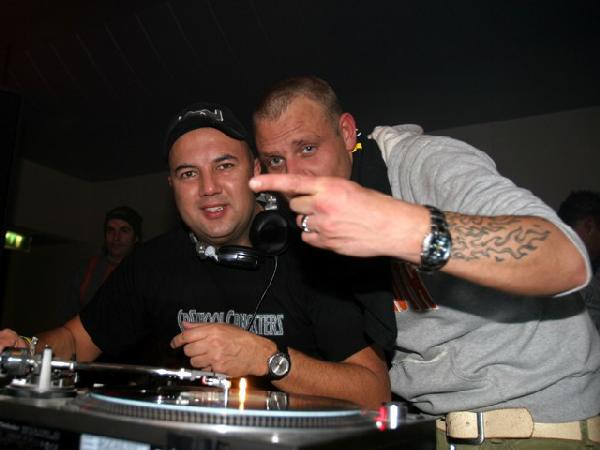 DJ ROB feat. MC Joe - The Crowd Is Moving (PCP Remix