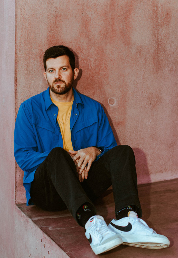 Dillon Francis - Coming Over (feat. James Hersey)