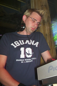 Dj Jeroenski - Back Once Again