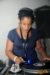 Esther Ofei - Rebelion