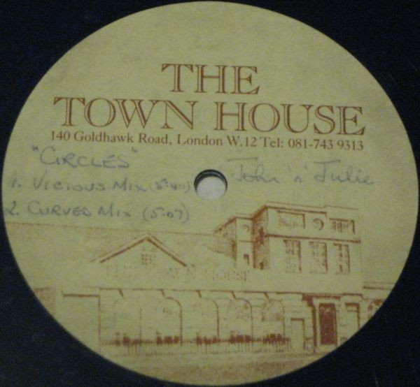 John & Julie - Circles (Round And Round) (Curved Mix)