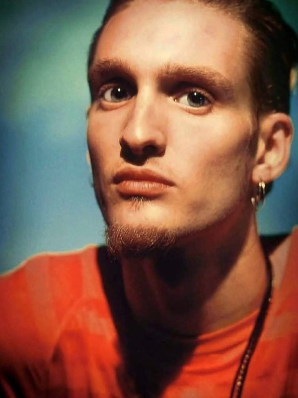LAYNE - Born