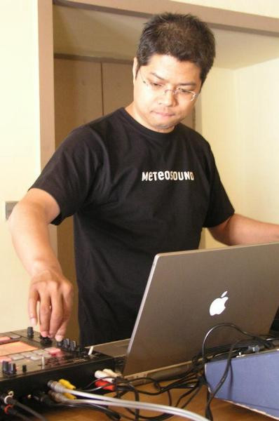 Li Chin Sung aka Dickson Dee - Shame