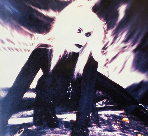 London After Midnight, Sean Brennan - Kiss