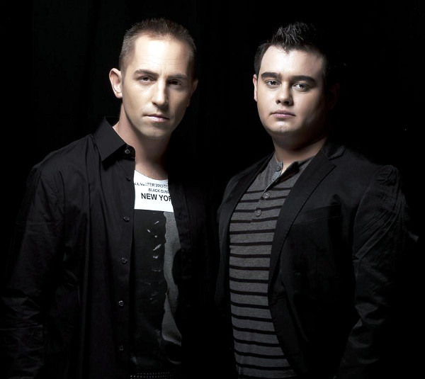 Mÿon & Shane 54 - The Beach