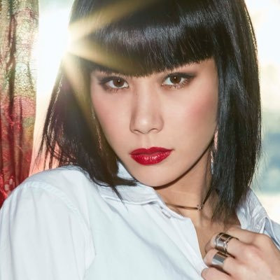 MADEMOISELLE YULIA - Luxury Of You
