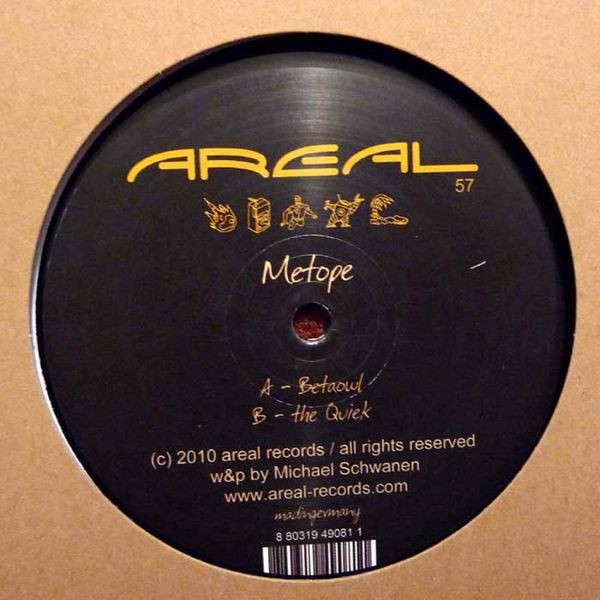 Metope - 33