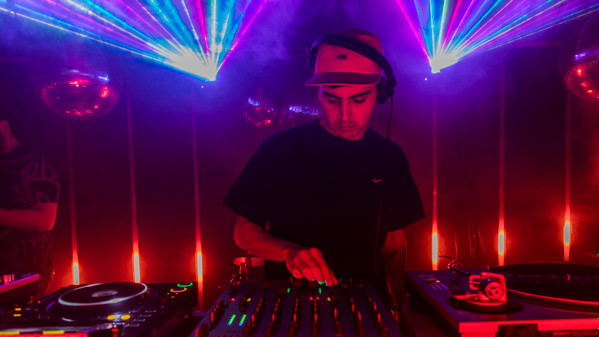 Miguel Puente - Something Going On (Original Mix)