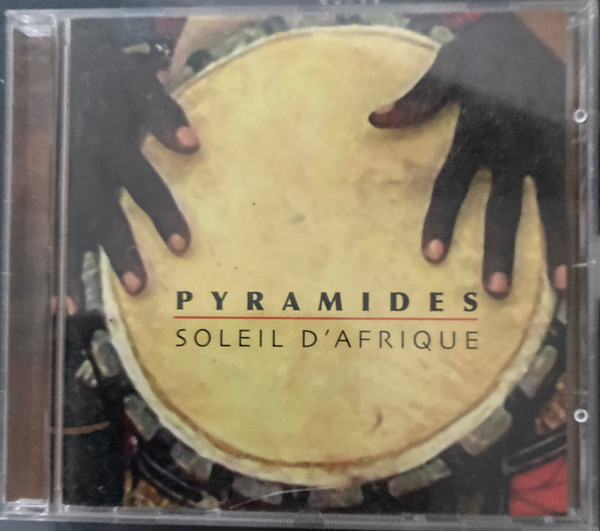 Pyramides - Afuera