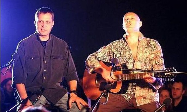 Tarmo ja Toomas Urb - Kuu