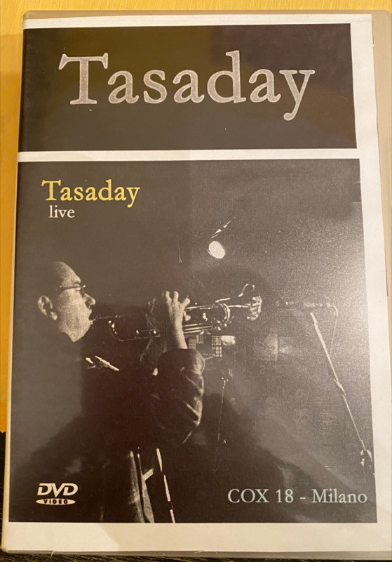 Tasaday - Il Castello (dedicato a F. Kafka)