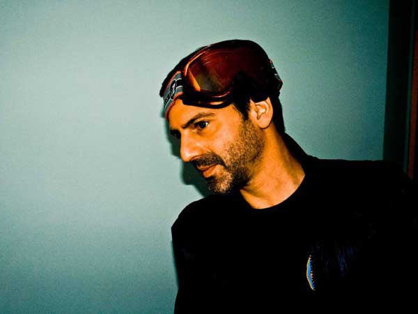 Thomas Sari - Raw Data (Solaris Heights rmx)