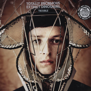 Totally Enormous Extinct Dinosaurs - Tapes & Money
