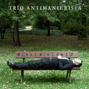 Trío Antimanierista - Un plato nuevo