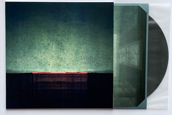 anthéne & Simon McCorry - standing silent