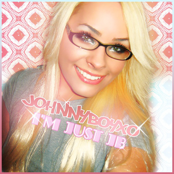 johnnyboyxo - Trannylicious (featuring Ashton Zanecki & Ant)
